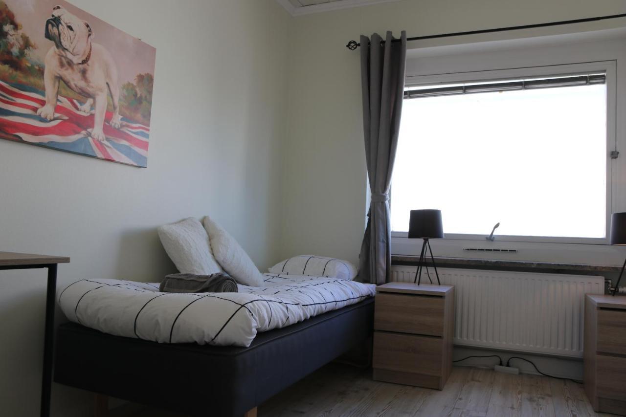 Alyhr Apartments VBY الغرفة الصورة